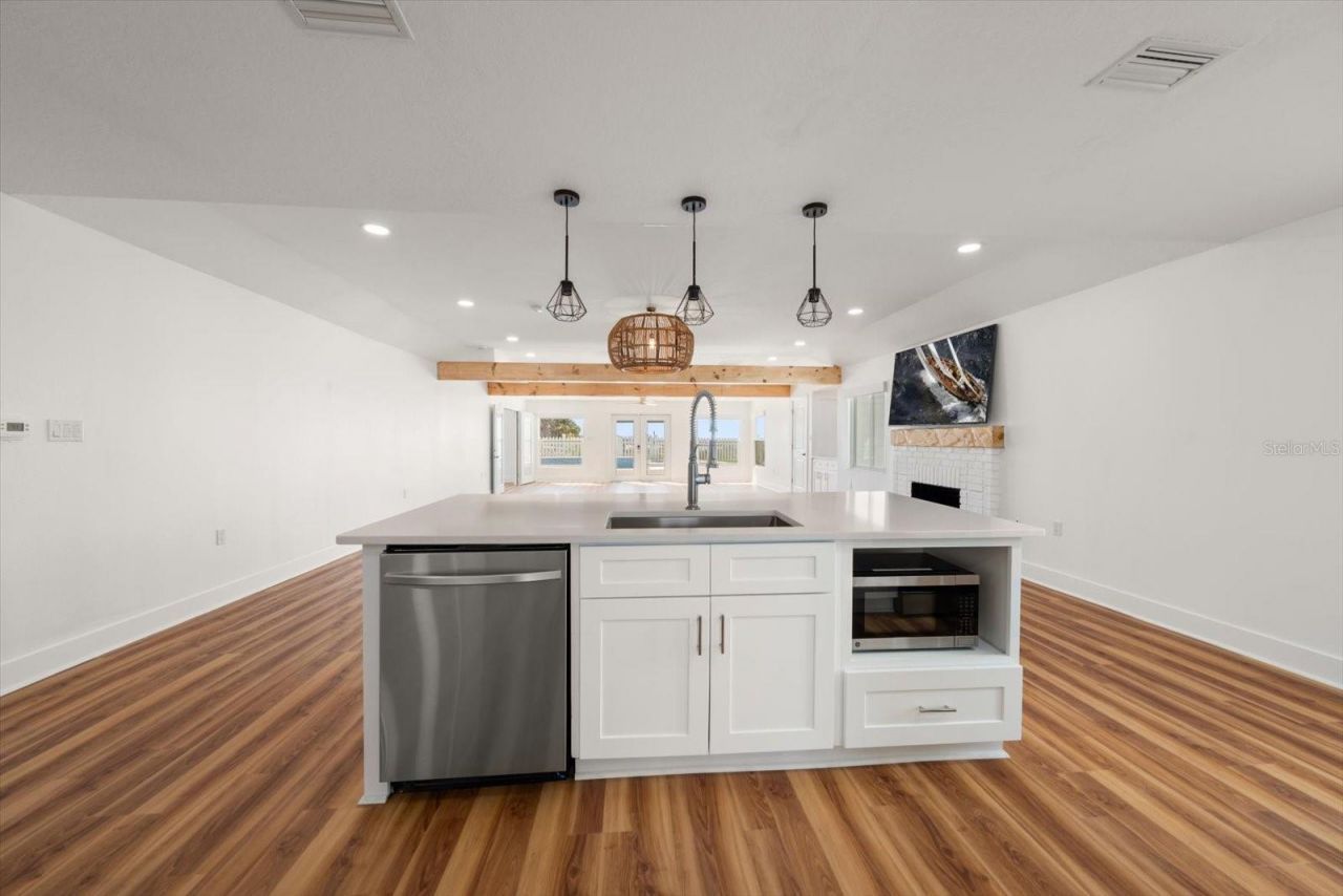 1038 Eldorado Avenue, Clearwater, FL 33767 Photo