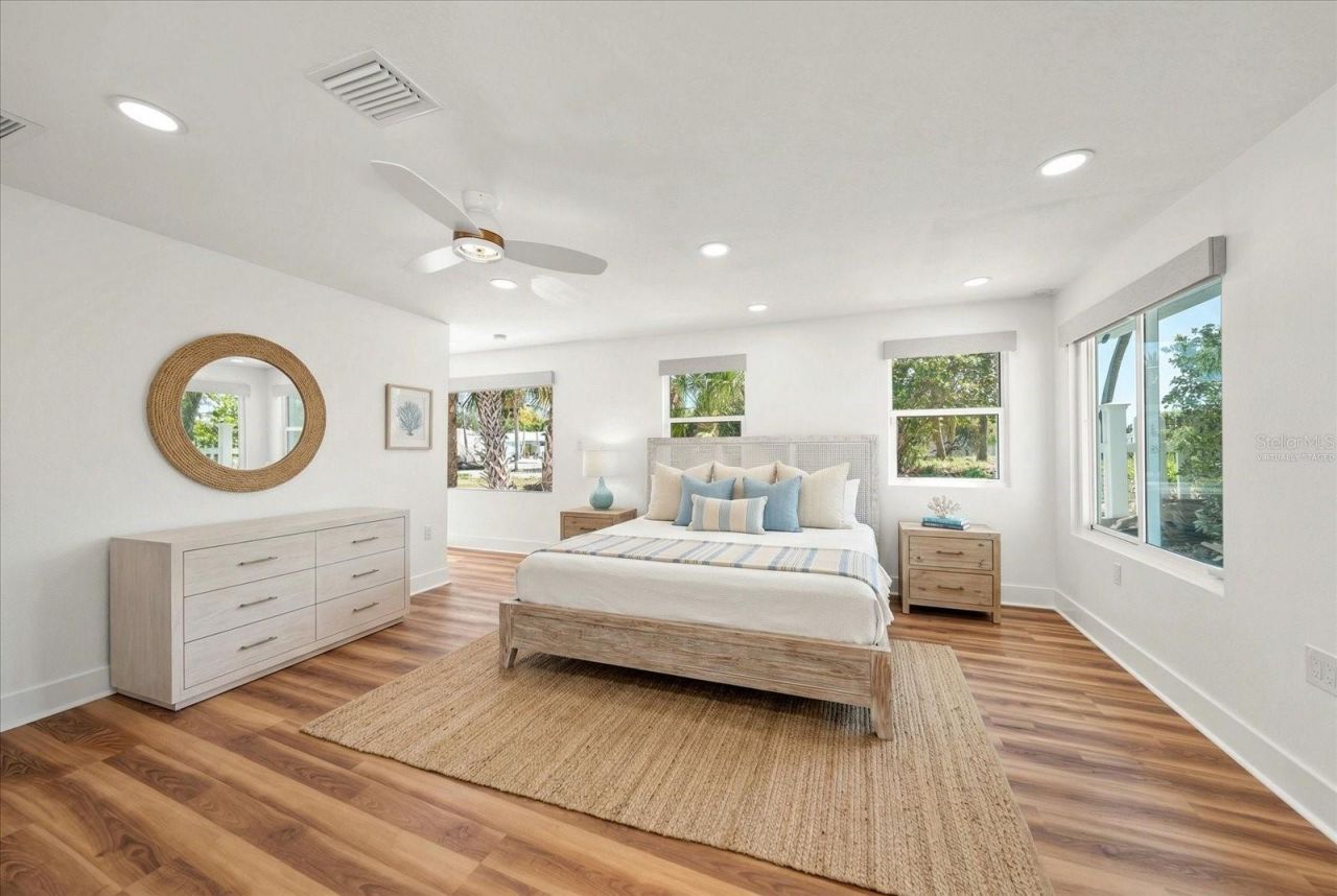 1038 Eldorado Avenue, Clearwater, FL 33767 Photo