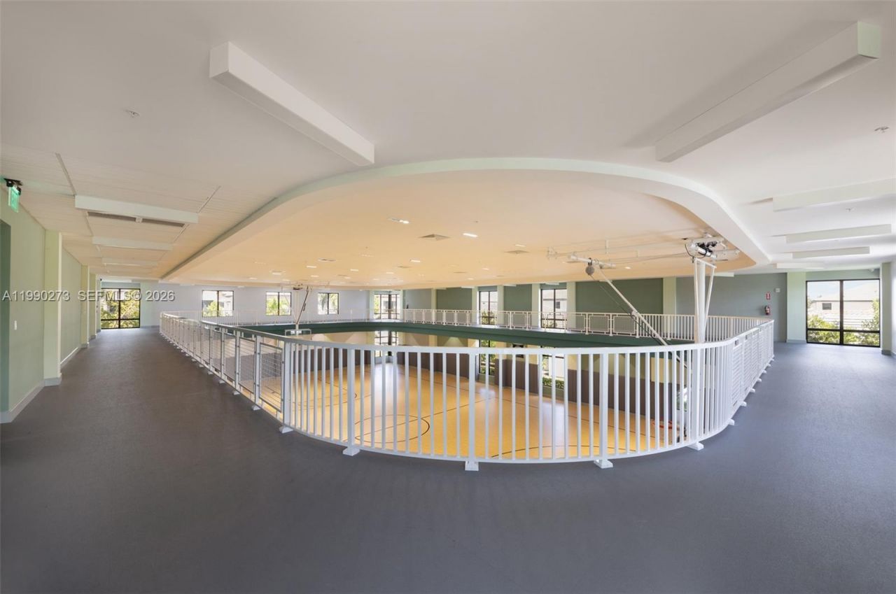 8026 NW 43rd St, Doral, FL 33166 Photo