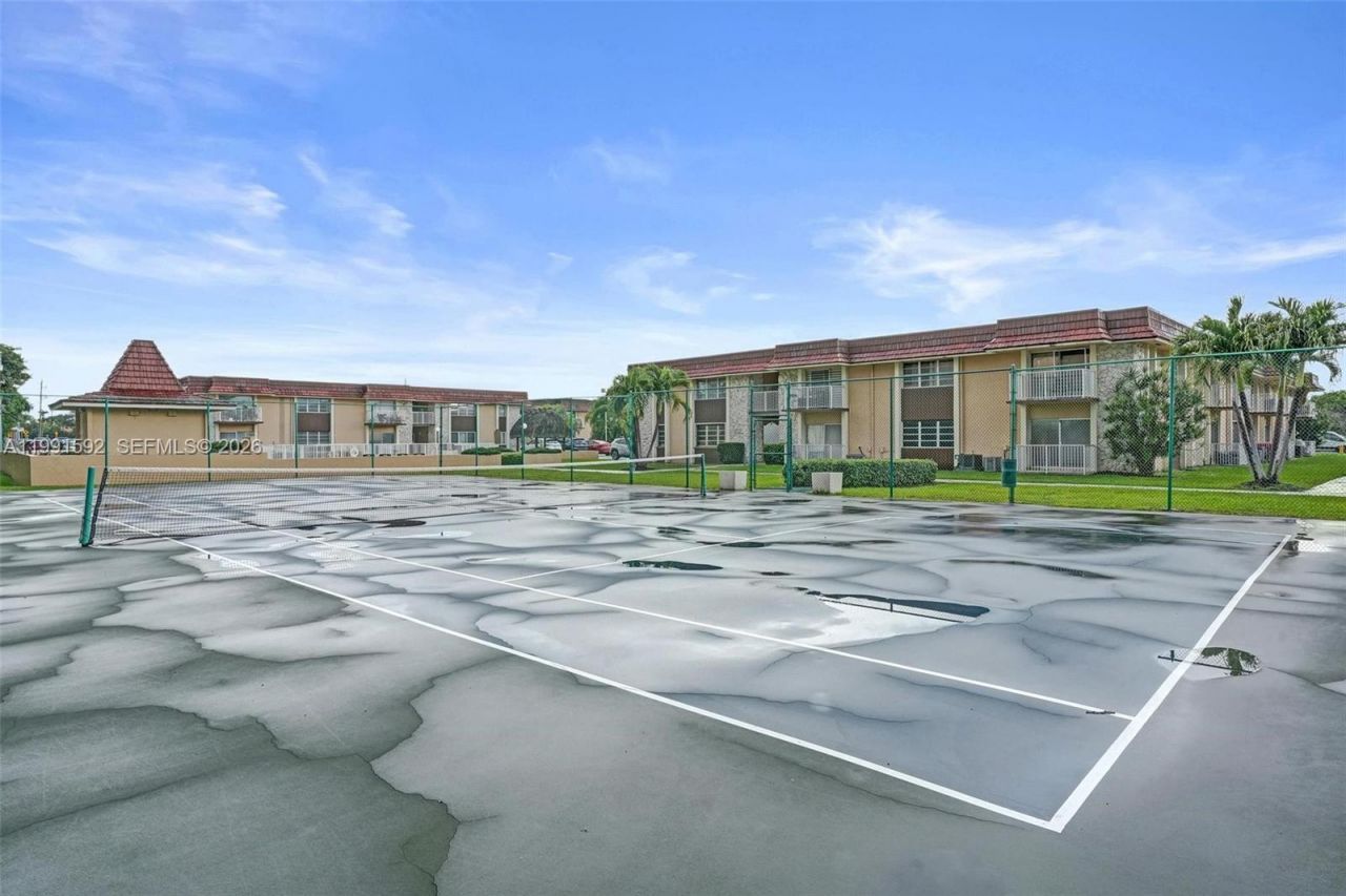 5325 SW 77th Ct , Unit 205F, Miami, FL 33155 Photo