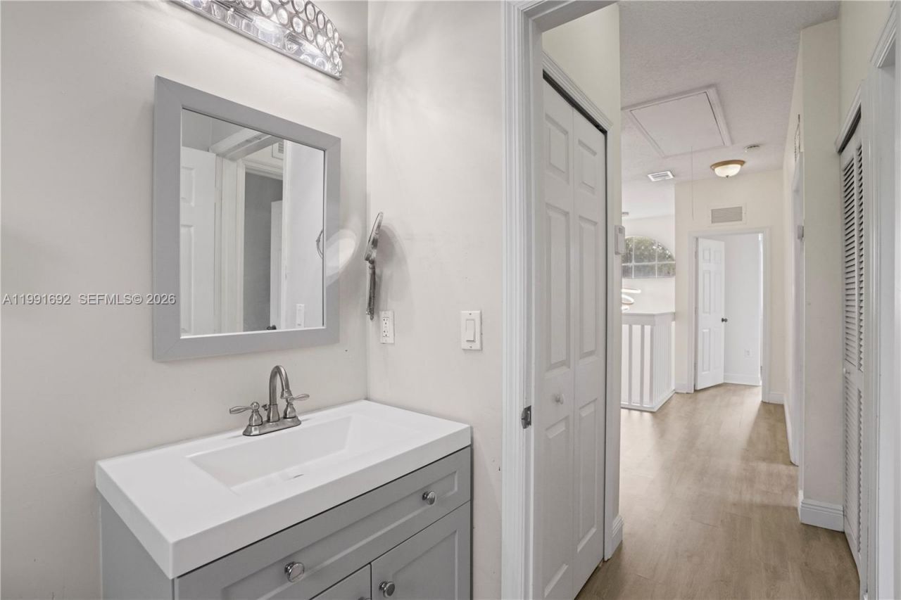 20234 SW 128th Pl , Miami, FL 33177 Photo