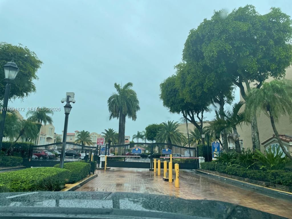 8675 NW 5th Ter , Unit 13-204, Miami, FL 33126 Photo