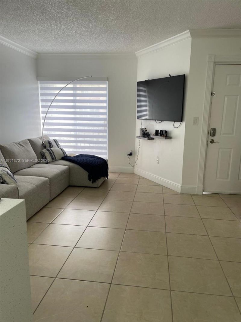 8675 NW 5th Ter , Unit 13-204, Miami, FL 33126 Photo