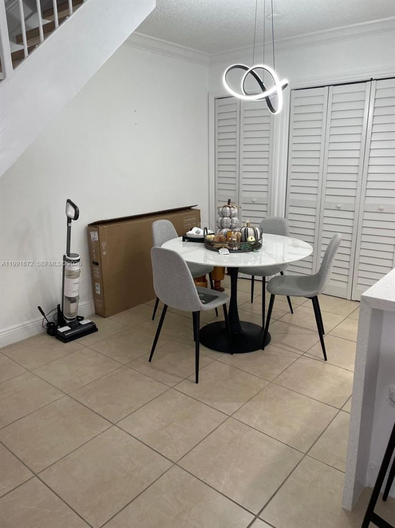 8675 NW 5th Ter , Unit 13-204, Miami, FL 33126 Photo