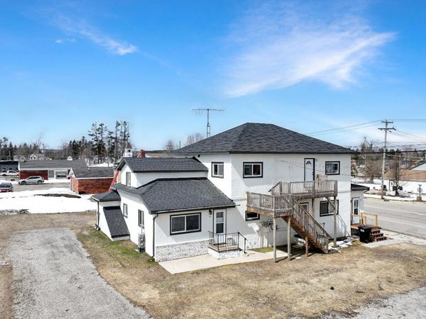 566 E Main Street, Vanderbilt, MI 49795