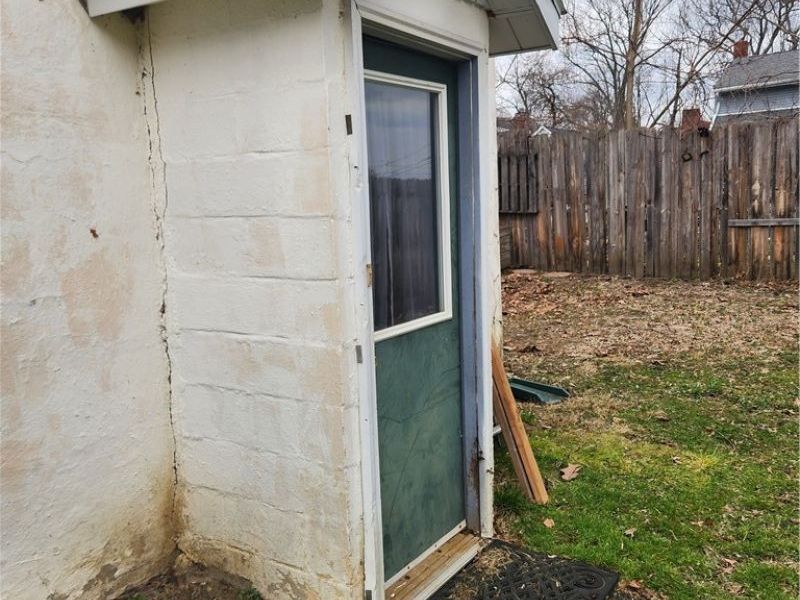 513 Rothrock Avenue, Akron, OH 44314 Photo 12