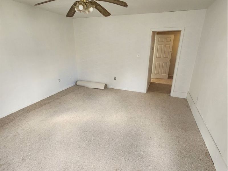 513 Rothrock Avenue, Akron, OH 44314 Photo 2