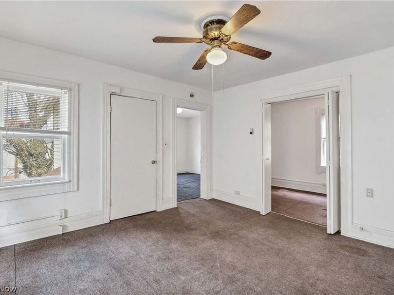 2815 Monroe Avenue, Cleveland, OH 44113 Photo 23