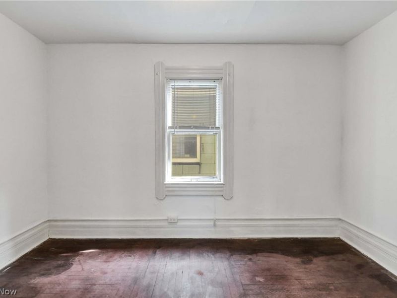 2815 Monroe Avenue, Cleveland, OH 44113 Photo 25