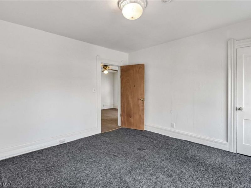 2815 Monroe Avenue, Cleveland, OH 44113 Photo 27