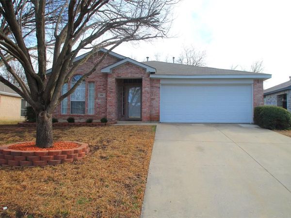 824 Dixon Lane, Denton, TX 76207