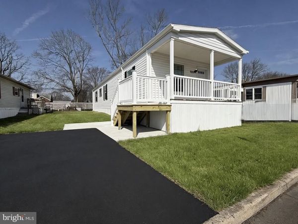 6214 FOSTER DRIVE , MORRISVILLE, PA 19067