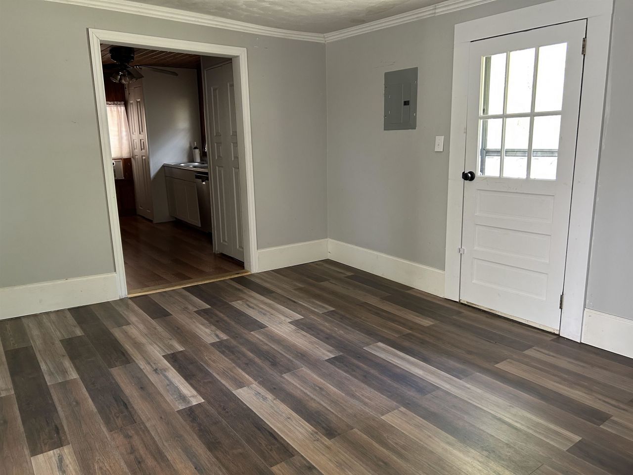 123 E Pine St. Photo 5