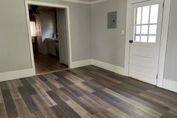 123 E Pine St. photo 4