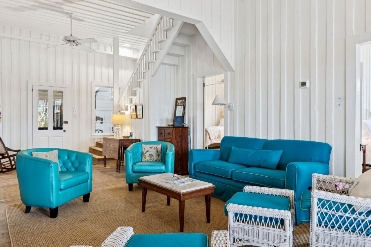 44 Hook Dr. Photo 13