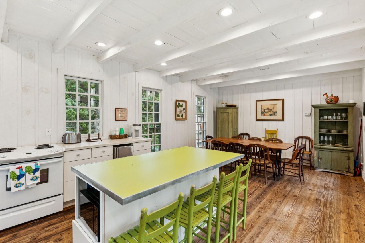 44 Hook Dr. Photo 16