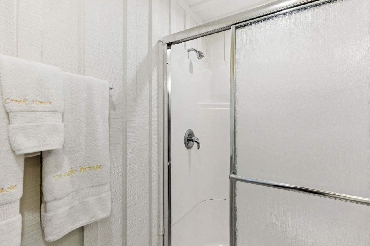 44 Hook Dr. Photo 21