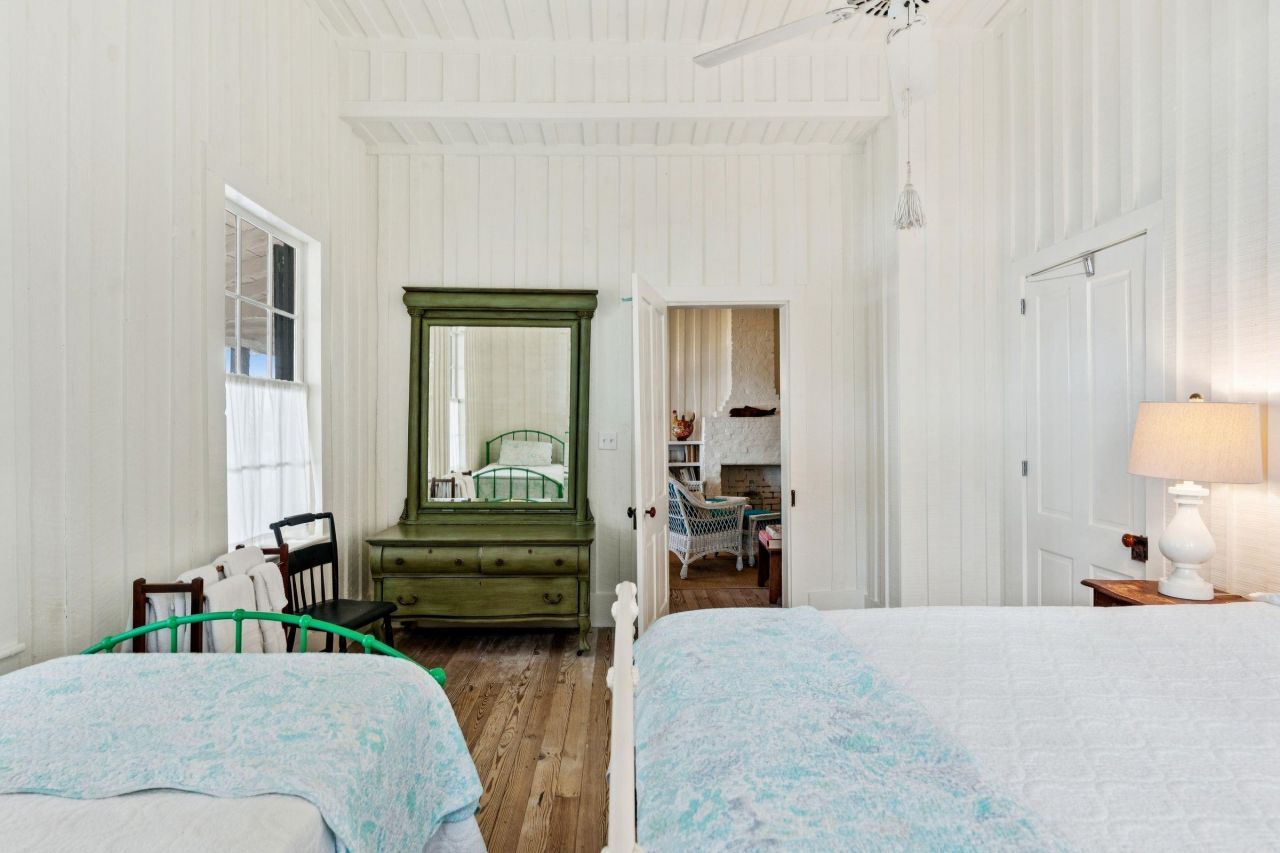 44 Hook Dr. Photo 29