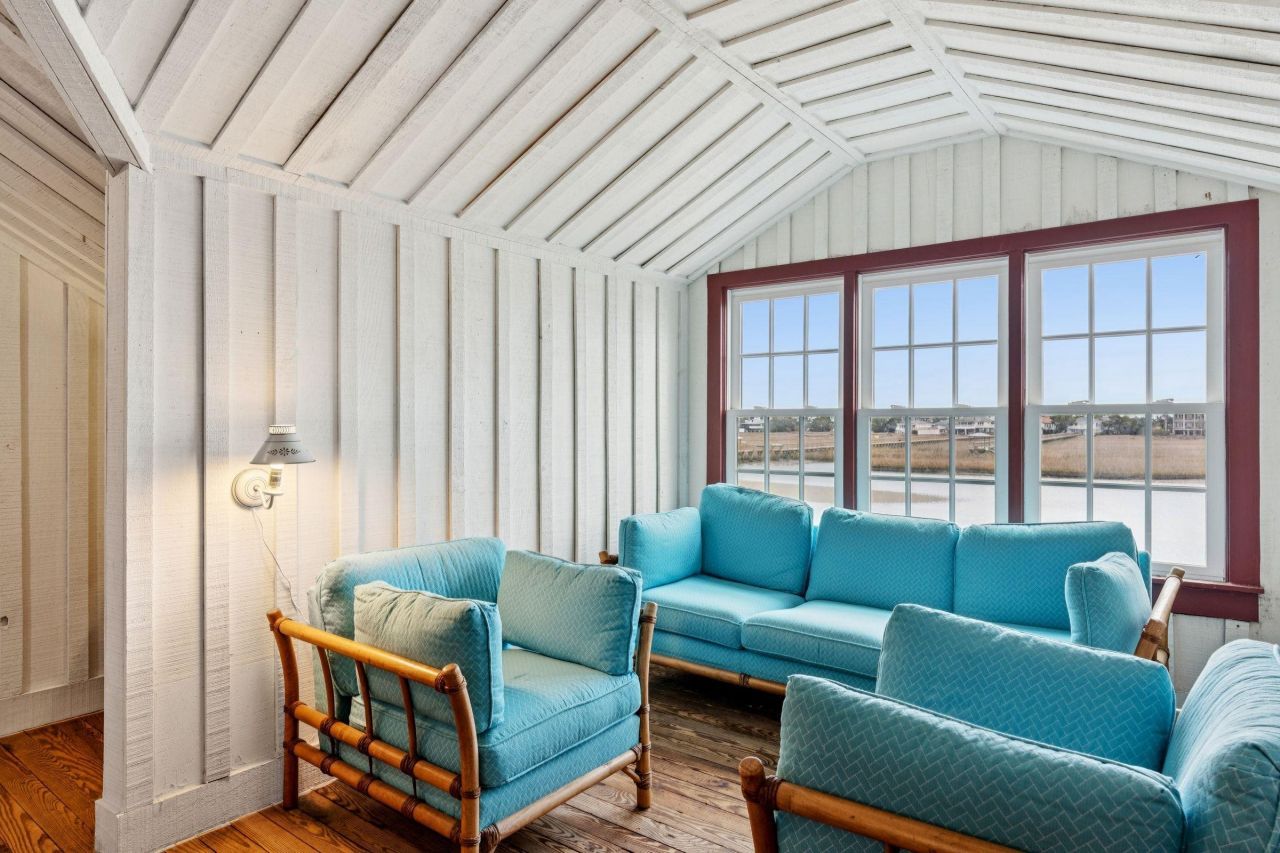 44 Hook Dr. Photo 32