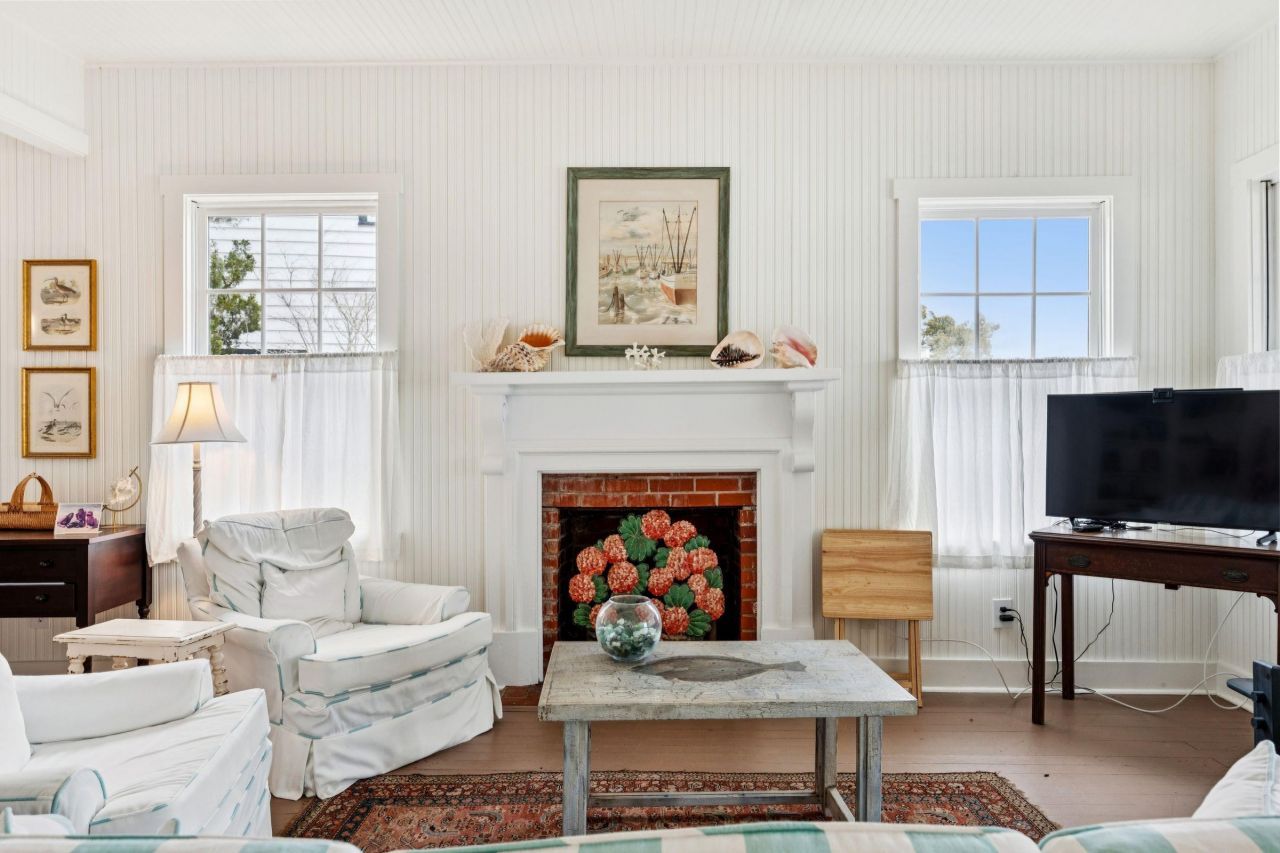 44 Hook Dr. Photo 49