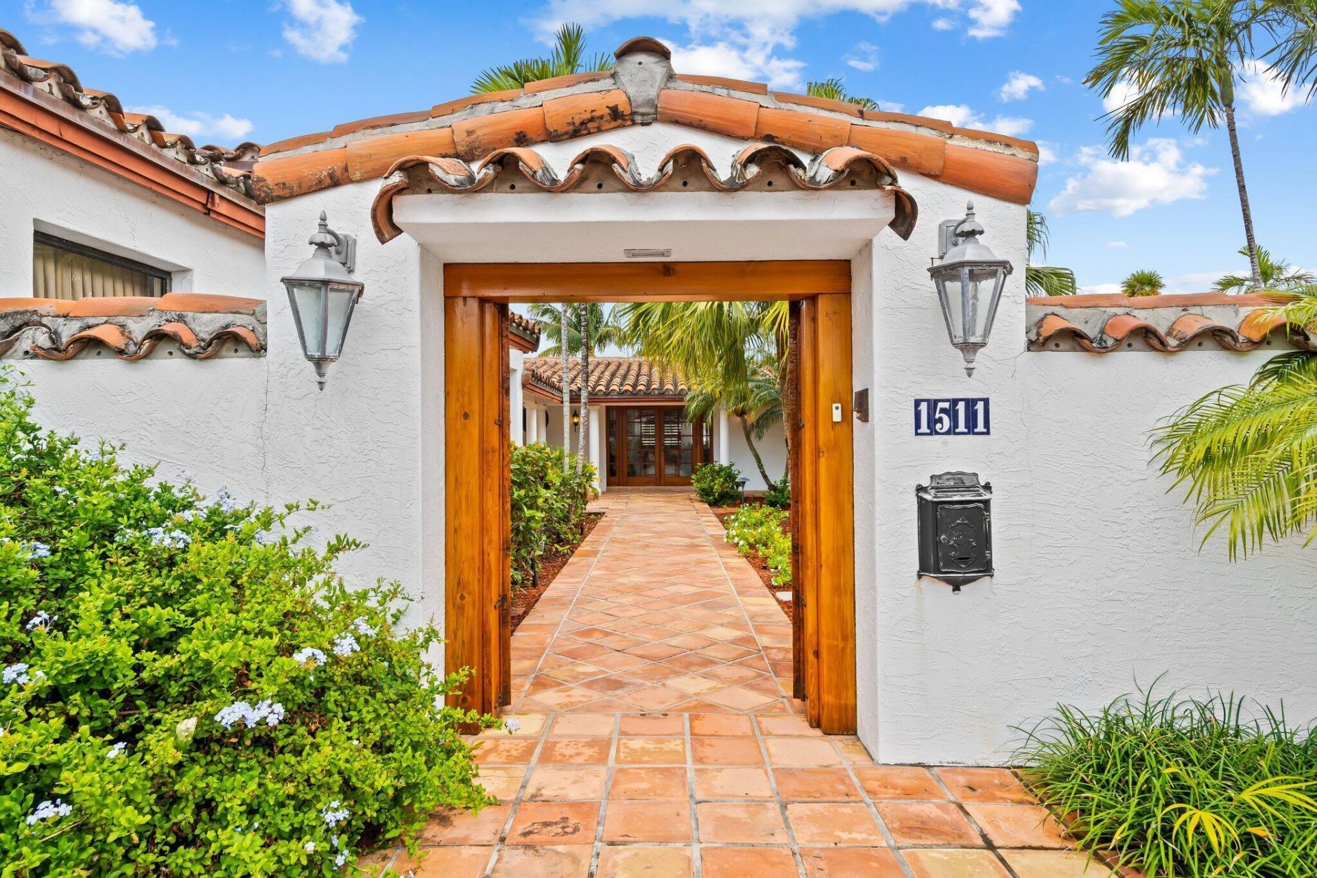 1511 E Lake Drive, Fort Lauderdale, FL 33316 Photo