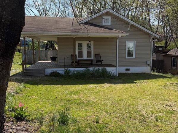 31 Carolina Avenue , Marion, NC 28752