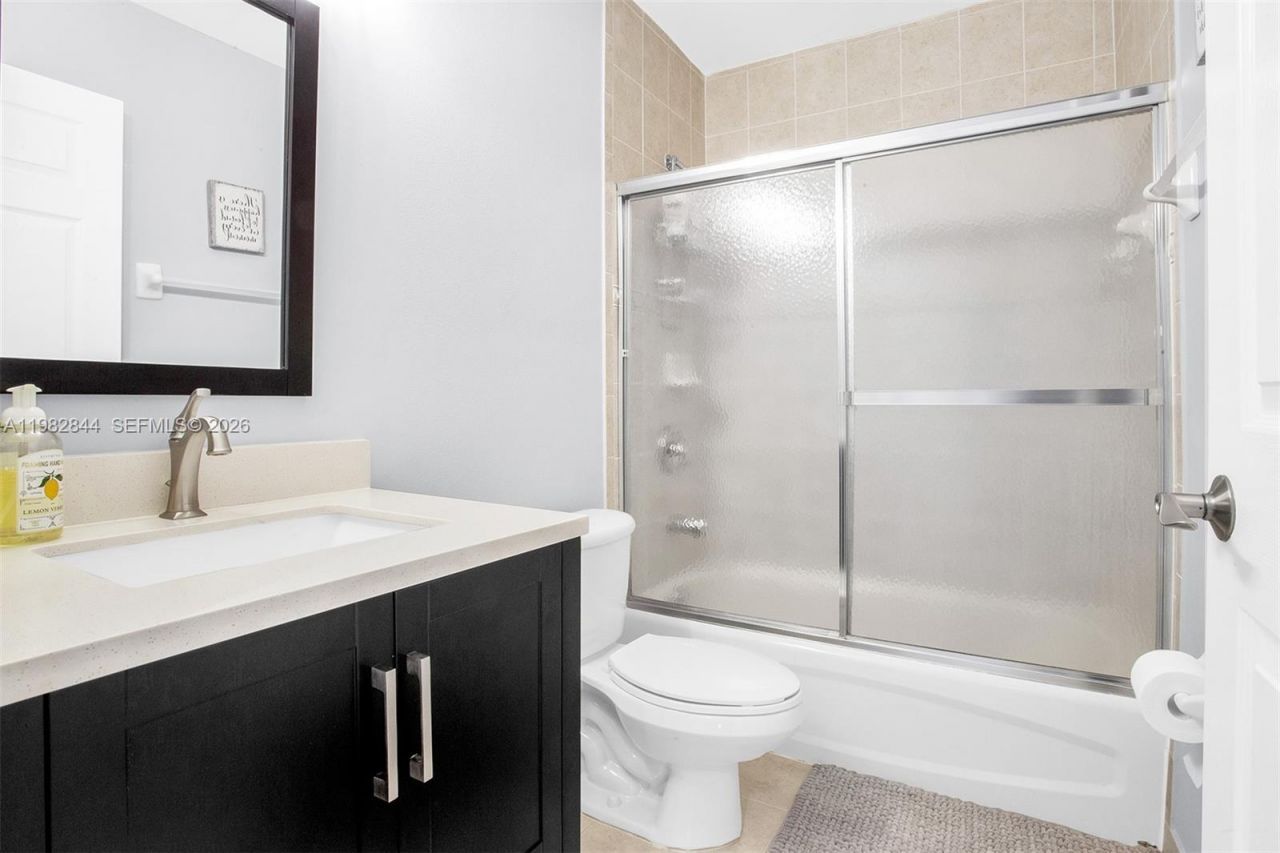 8957 SW 214th St , Cutler Bay, FL 33189 Photo