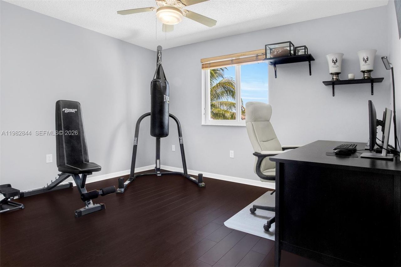 8957 SW 214th St , Cutler Bay, FL 33189 Photo