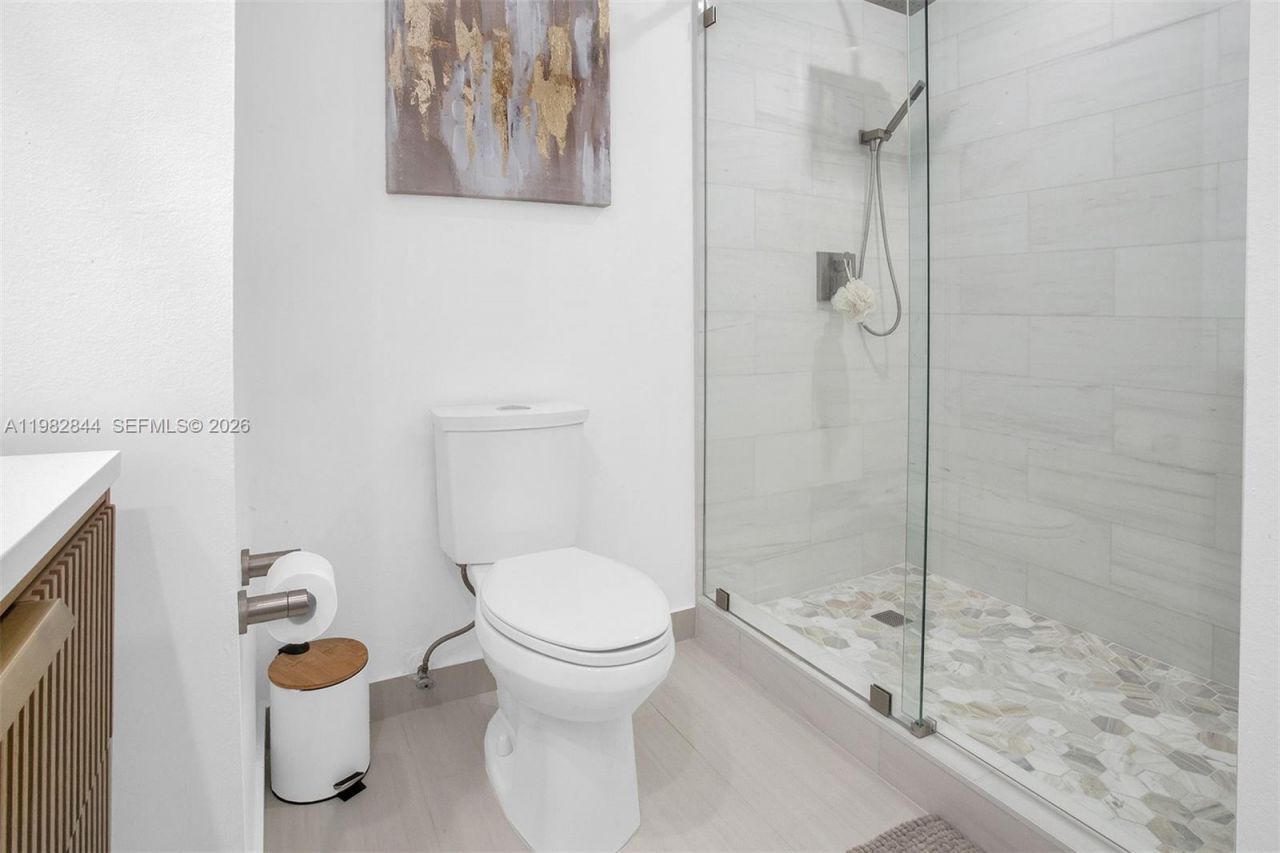 8957 SW 214th St , Cutler Bay, FL 33189 Photo