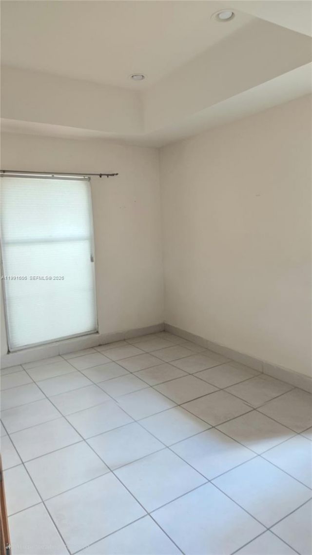 15615 SW 42nd Ter, Miami, FL 33185 Photo