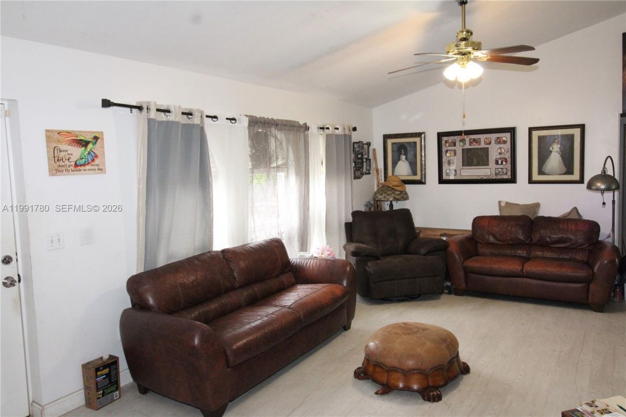 825 N Willow St, Clewiston, FL 33440 Photo