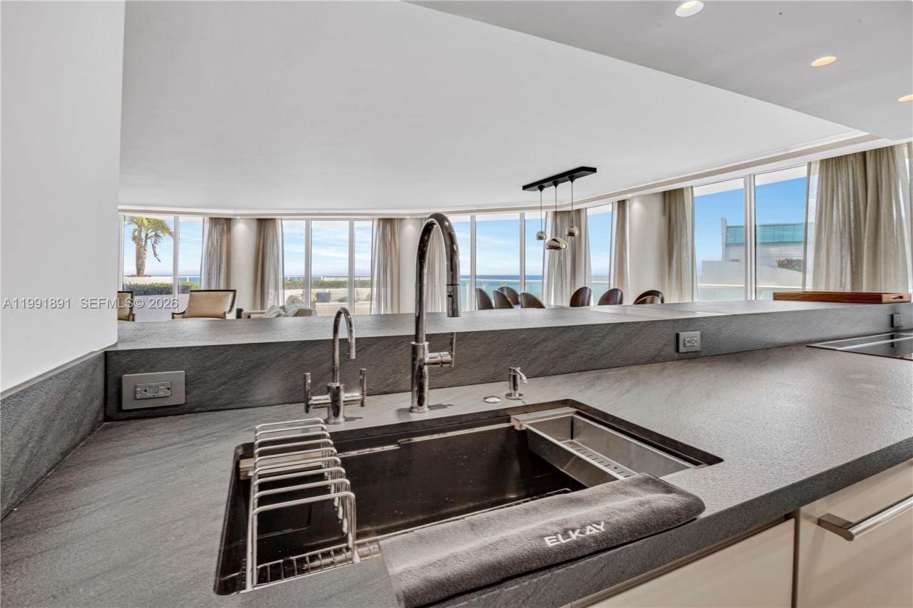16485 Collins Ave , Unit 431, Sunny Isles Beach, FL 33160 Photo