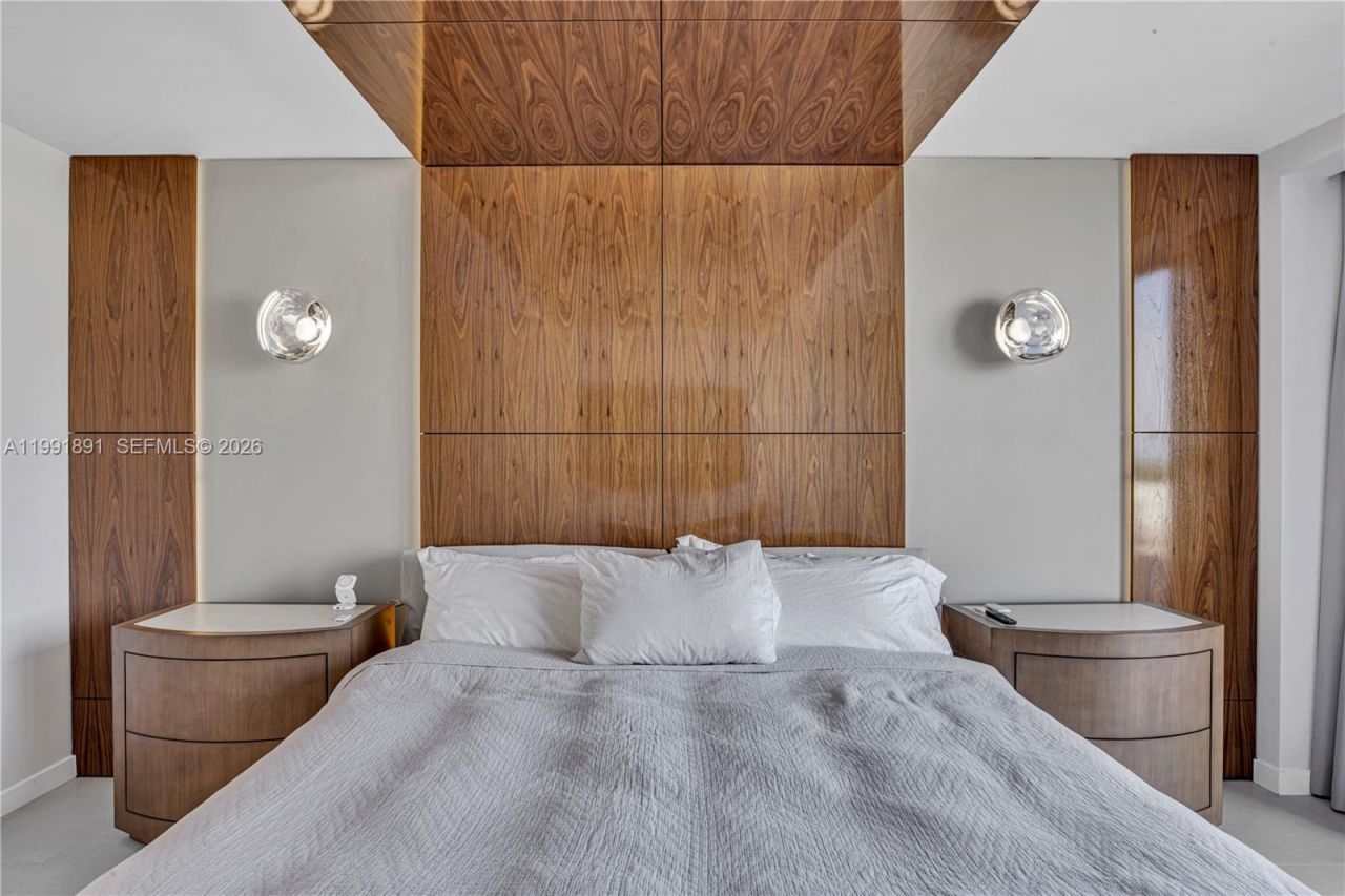 16485 Collins Ave , Unit 431, Sunny Isles Beach, FL 33160 Photo