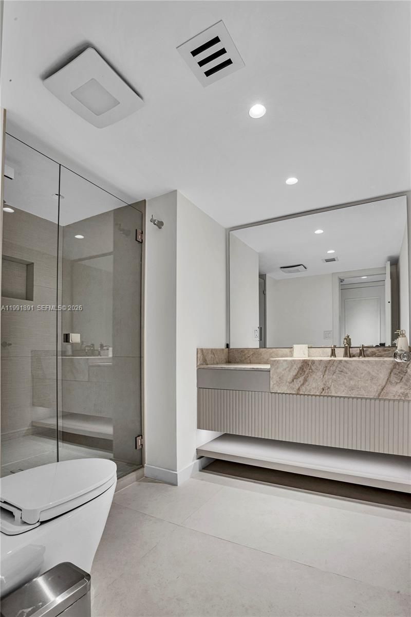 16485 Collins Ave , Unit 431, Sunny Isles Beach, FL 33160 Photo