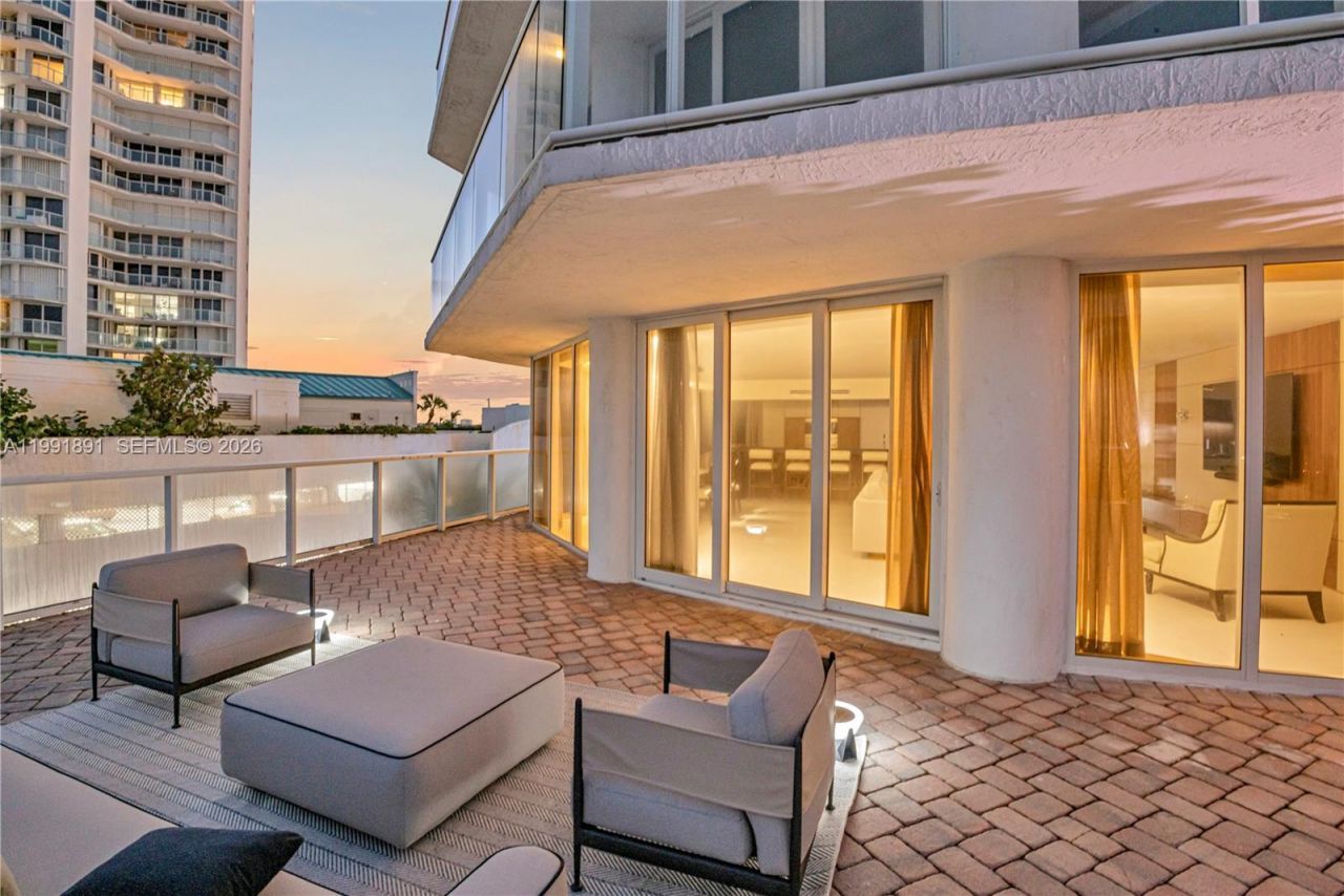 16485 Collins Ave , Unit 431, Sunny Isles Beach, FL 33160 Photo