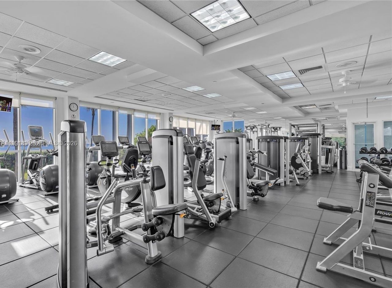 16485 Collins Ave , Unit 431, Sunny Isles Beach, FL 33160 Photo