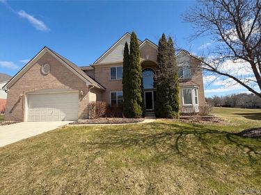 143 Easton Drive, Southfield Twp, MI 48178