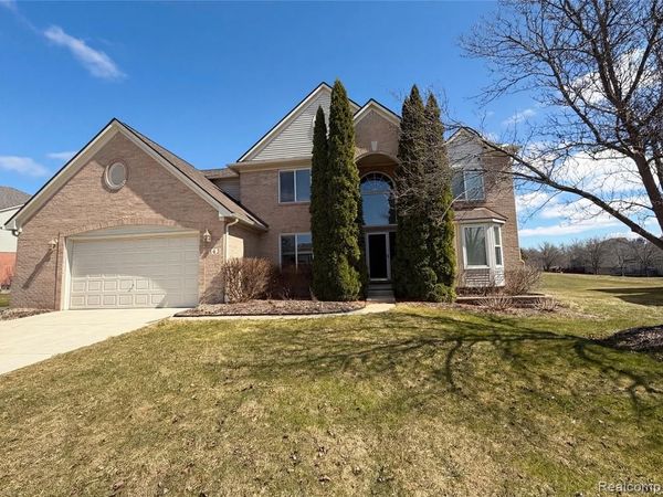 143 Easton Drive, Southfield Twp, MI 48178