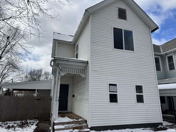 1311 N 9TH Street, Quincy, IL 62301