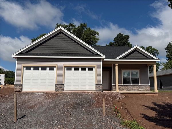 7 Anitas Lane, Brockport, NY 14420