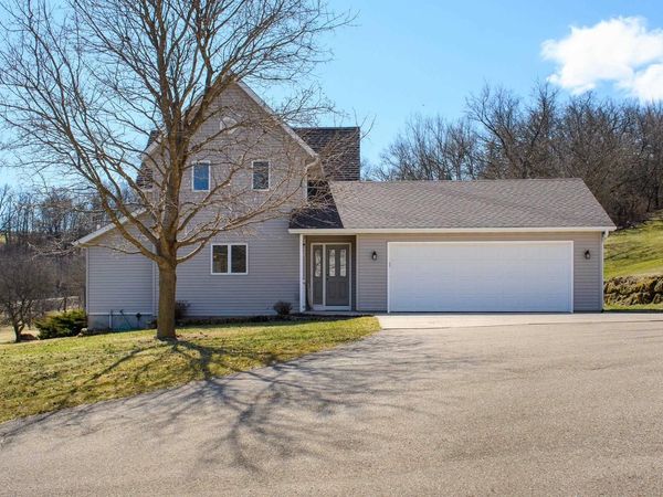 3265 Bergum Road, Mount Horeb, WI 53572