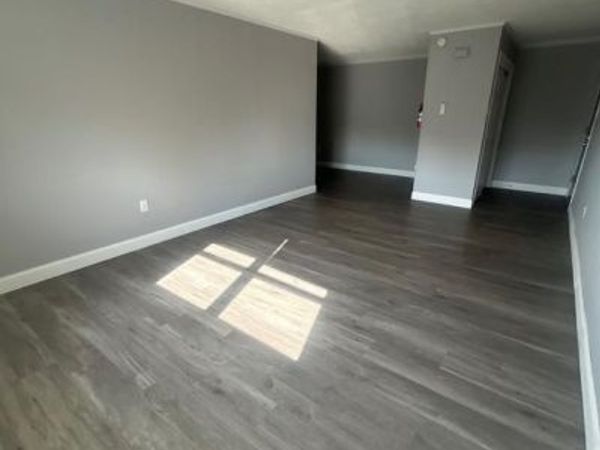 400 MAIN STREET , Unit 8, ROYERSFORD, PA 19468