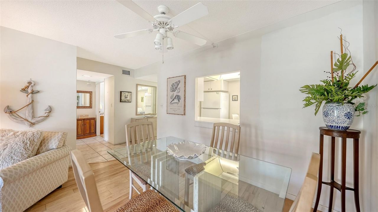 1257 S Portofino Drive, Unit 203, Sarasota, FL 34242 Photo