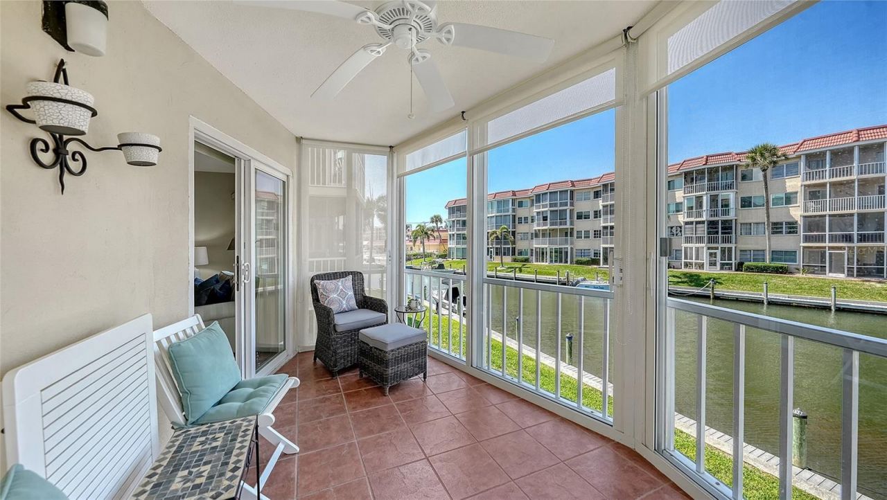 1257 S Portofino Drive, Unit 203, Sarasota, FL 34242 Photo