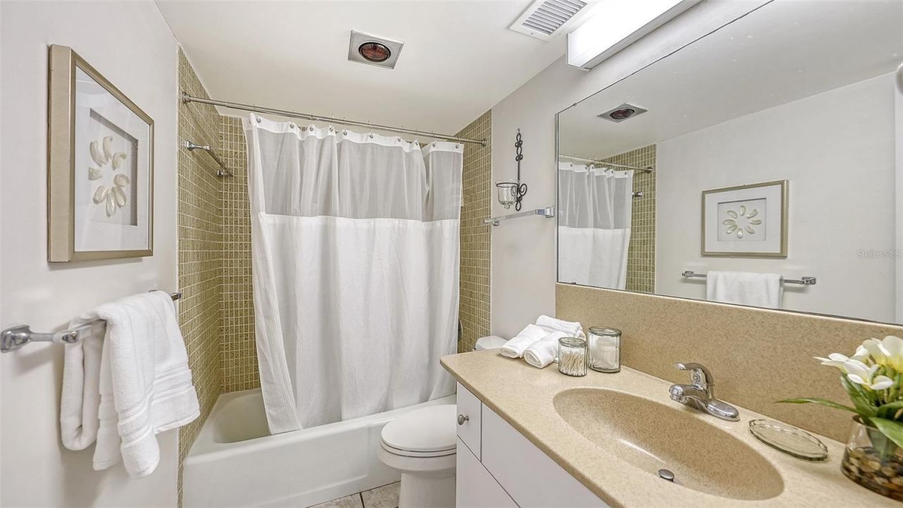 1257 S Portofino Drive, Unit 203, Sarasota, FL 34242 Photo