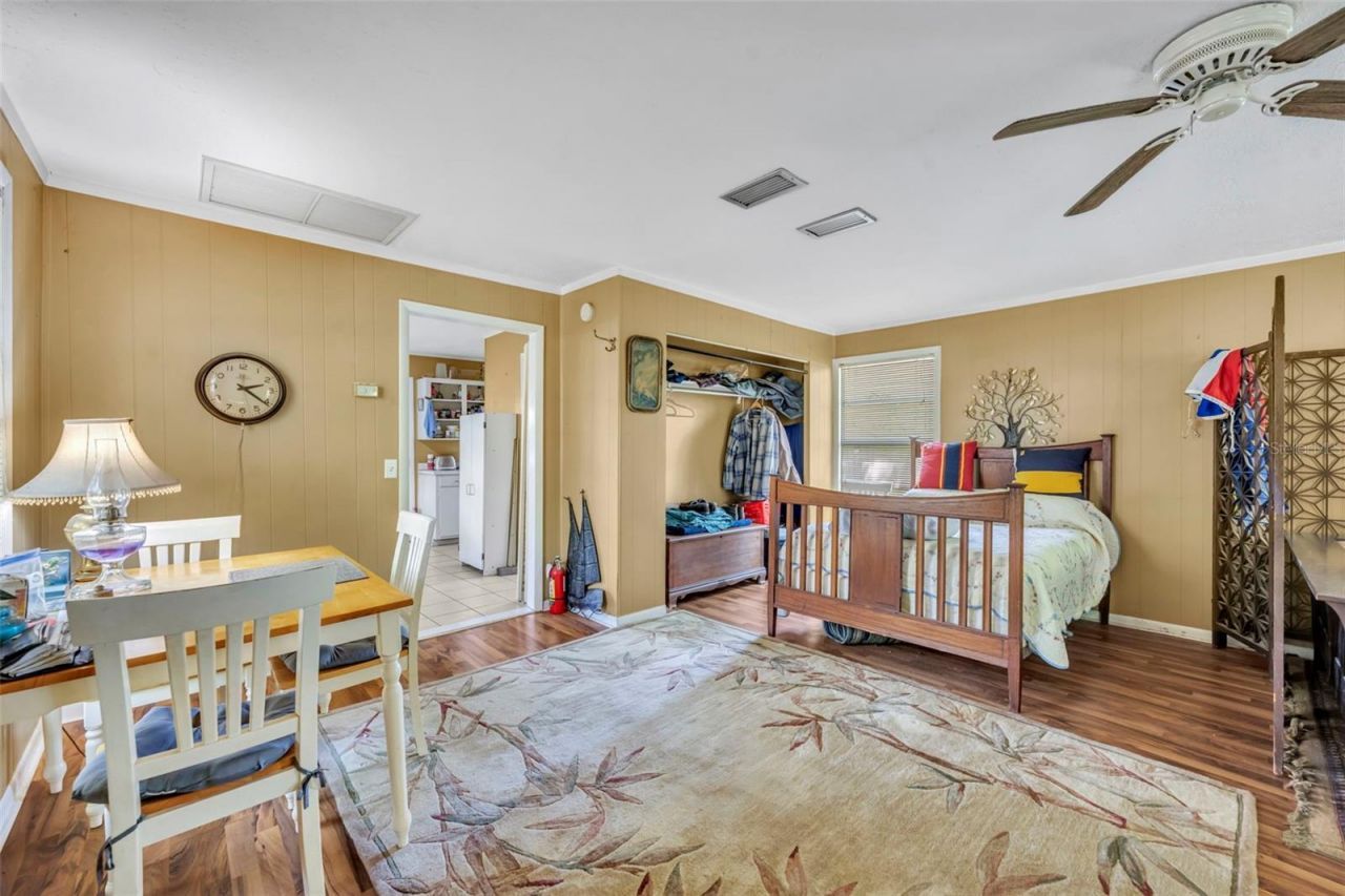 140 N Johns Street , Mount Dora, FL 32757 Photo