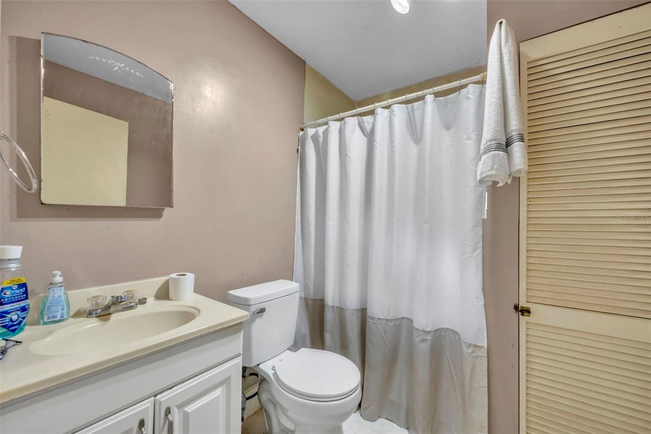 140 N Johns Street , Mount Dora, FL 32757 Photo