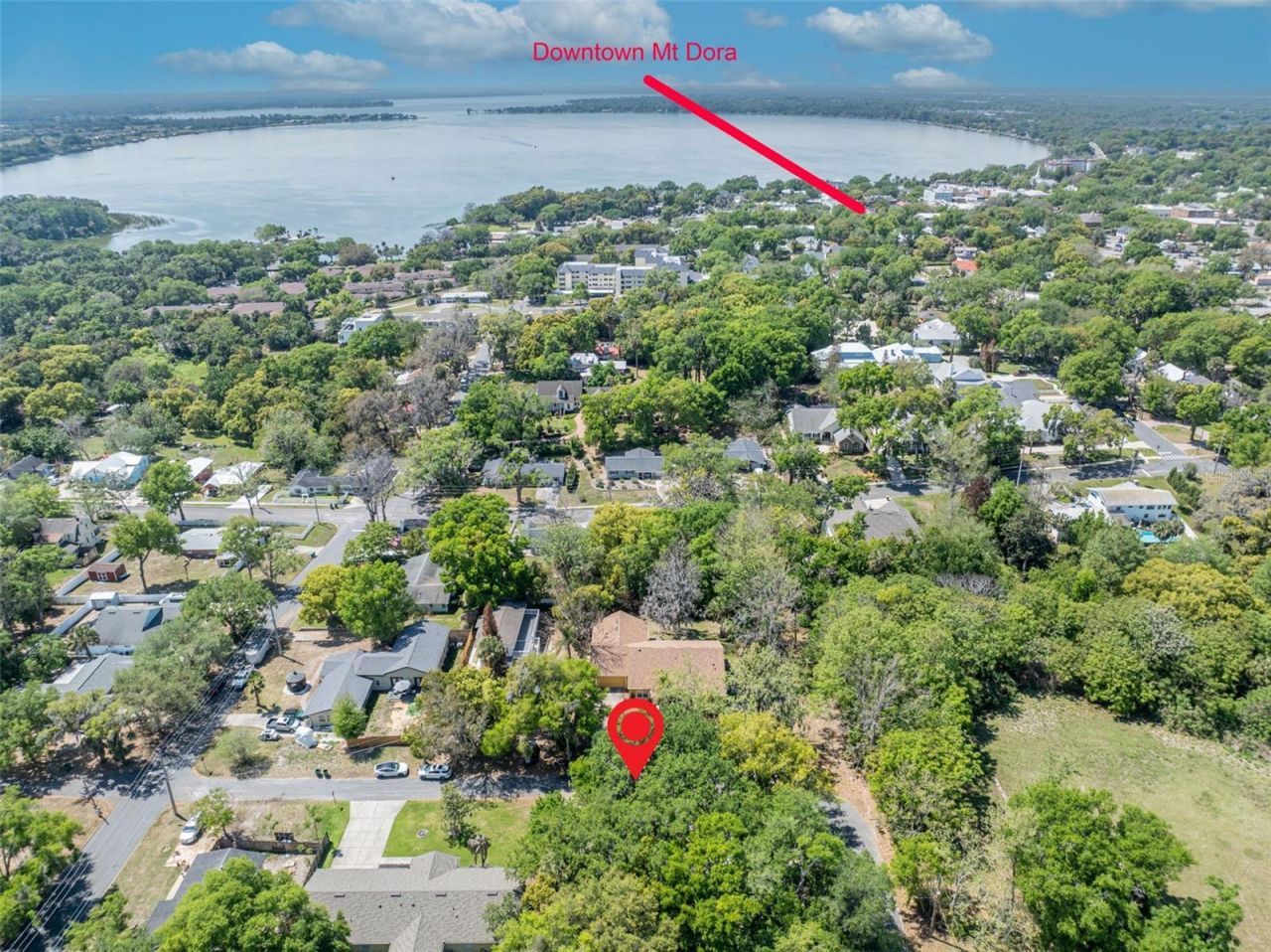 140 N Johns Street , Mount Dora, FL 32757 Photo