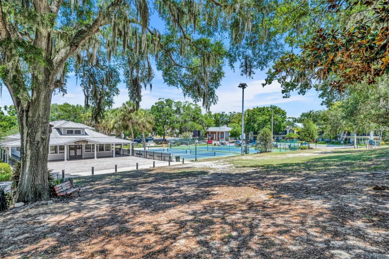 140 N Johns Street , Mount Dora, FL 32757 Photo