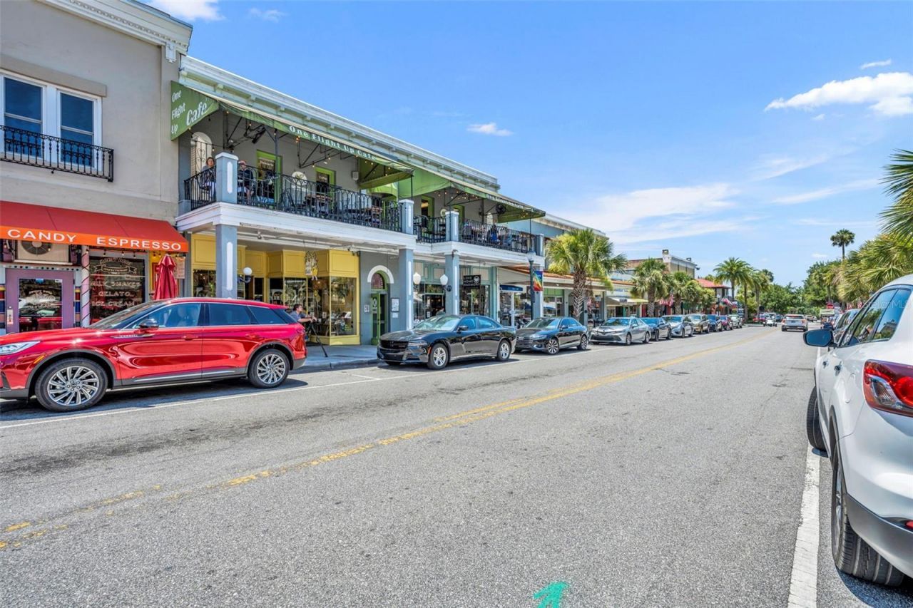 140 N Johns Street , Mount Dora, FL 32757 Photo